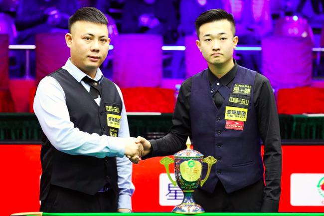 线的球员 线的球员