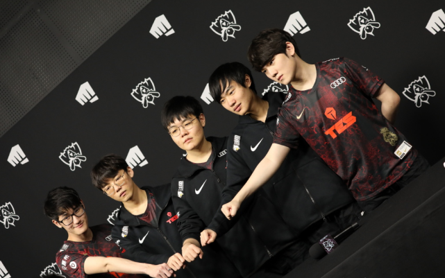 绪的对抗 绪的对抗