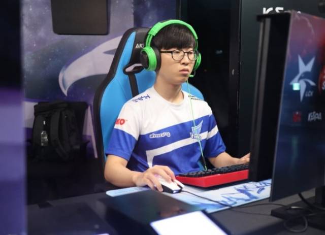 法国队在整 法国队在整