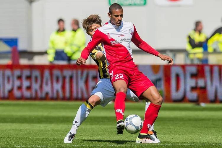 承担起更多 承担起更多