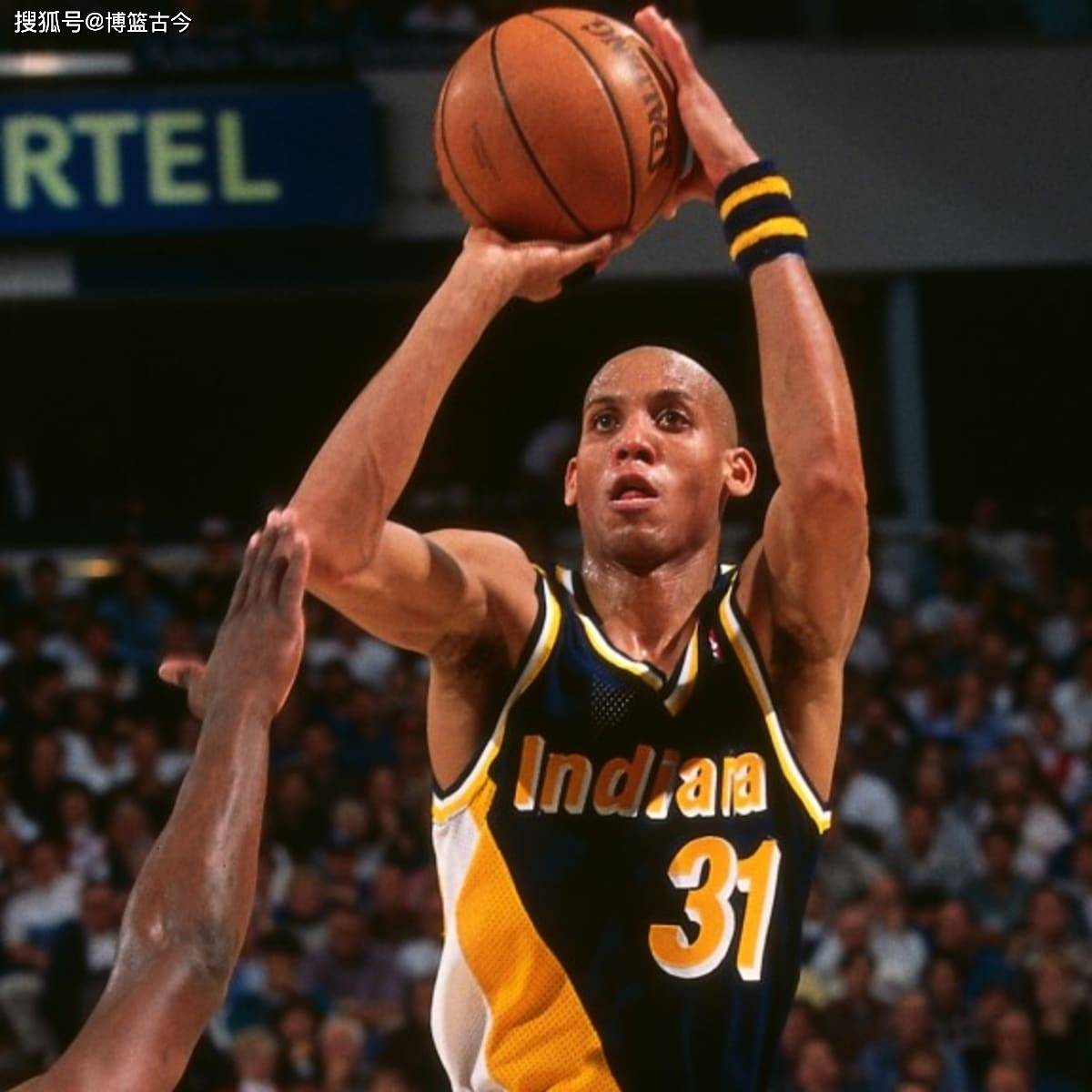 定了一套严 定了一套严